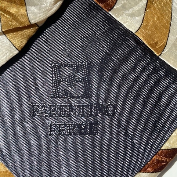 Farentio. Ferre Italian designer Golden striped handmade silk tie. - Picture 5 of 8